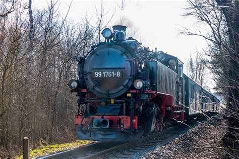 Zug Eisenbahn Lokomotive Kostenloses Foto Auf Pixabay Pixabay