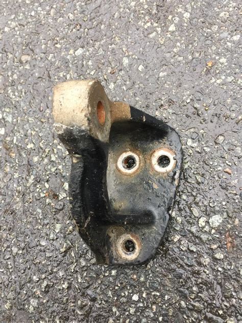 2014 Peterbilt 389 Hood Hinge | Payless Truck Parts