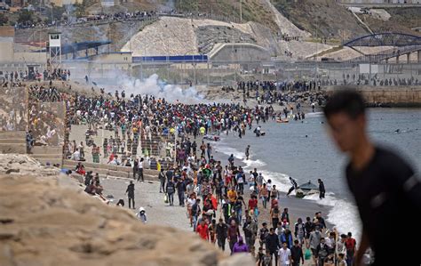 Immigrants Crossing The Border At Ceuta What Is The Current Situation