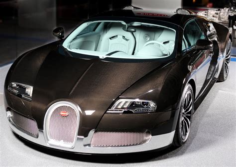 2010 Geneva Auto Show Bugatti Veyron Grand Sport Grey Carbon