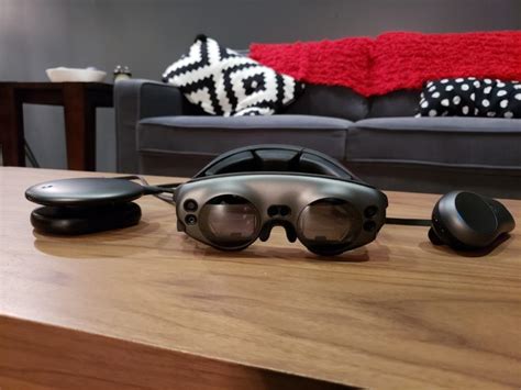 Hands On With Magic Leap S One Creator Edition Headset And A Peek