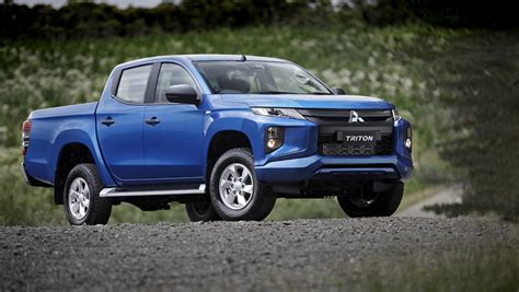 Chia S H N V Mitsubishi Triton M I C P Nh T