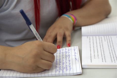 Programa PE no Campus lança novo edital mais de 700 bolsas para