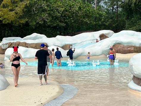 Check Out The New Frozen Inspired Kids Area At Disneys Blizzard