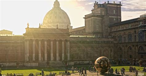 Vatican City half-day tour with breakfast and gardens | musement