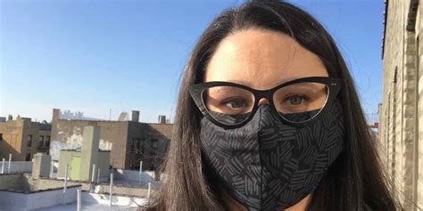 5 Easy-Peasy Remedies To Keep Face Masks From Fogging Up Your Glasses-5 ...