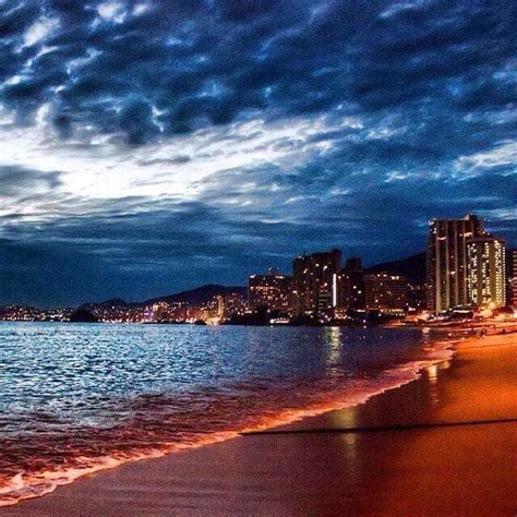 Sint Tico Foto Im Genes De Las Playas De Acapulco Mirada Tensa