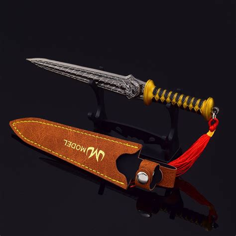 Меч из рыбьей чешуи 15см кожаный футляр металлическая модель 15см ...