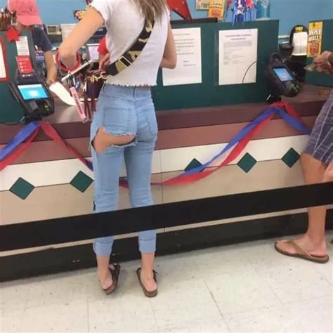 6 Desain Celana Ini Nyeleneh Banget Bikin Gagal Paham Hot Liputan6