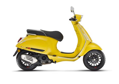 Vespa Sprint S My Geel Scooter Kopen Bij Central Scooters