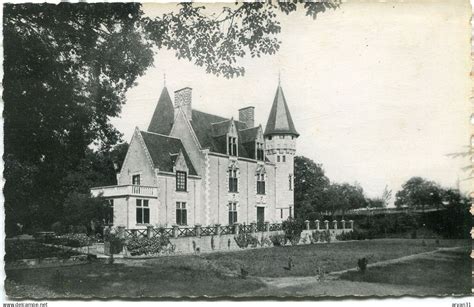 Châteaux LE CHÂTEAU du VAU CHAVAGNES les EAUX MAINE et LOIRE