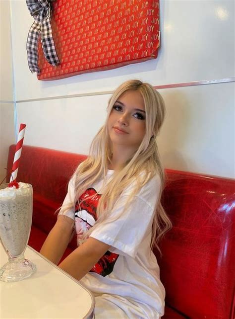 Pin By Heather Gifford On Quick Saves Brunette Beauty Louis Vuitton Bag Neverfull Beautiful