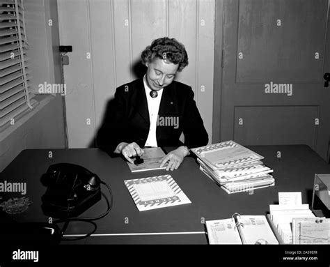 1960s office worker hi-res stock photography and images - Alamy