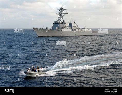 Pax RHIB USS Shoup DDG 86 X Fer Stock Photo Alamy