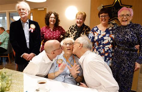 Lifelong Stokie Gladys Celebrates Turning 100 This Is Her Secret