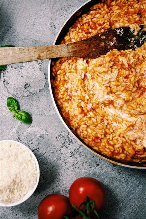 Tomaten Risotto Met Basilicum Parmezaanse Kaas Ninalovesfood