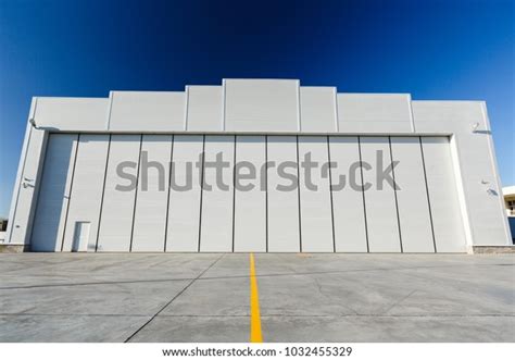 1,048 Airport Hangar Exterior Images, Stock Photos, 3D objects, & Vectors | Shutterstock