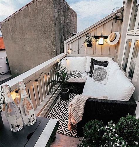 5 Small Outdoor Spaces That Will Inspire You To Create A Living Room ...