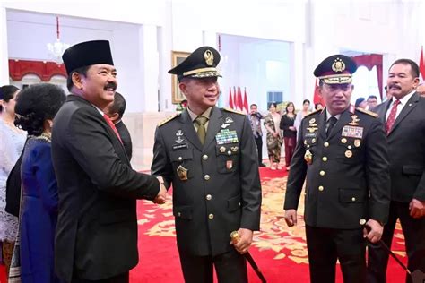 BREAKING NEWS Panglima TNI Mutasi 38 Perwira Tinggi Termasuk Danjen