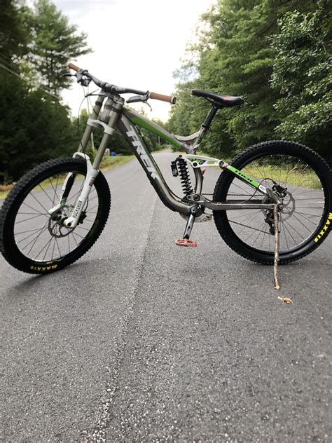 2014 Trek Session For Sale