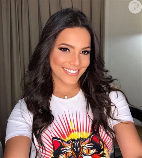 Foto Ex BBB Emilly Aráujo foi eleita personalidade da Internet no PJB