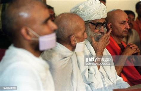 Maulana Wahiduddin Khan Photos And Premium High Res Pictures Getty Images