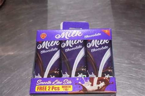 Bar Cadbury Milk Dark Chocolate at Price Range 50.00 - 500.00 INR/Carton in Hyderabad | ID: 6179350