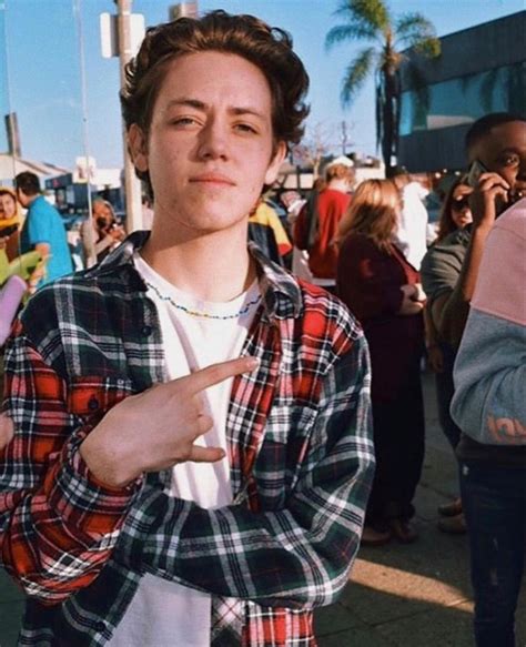 Pin By Ava Kleinberg On Ethan Cutkosky My Dad Carl Shameless Carl