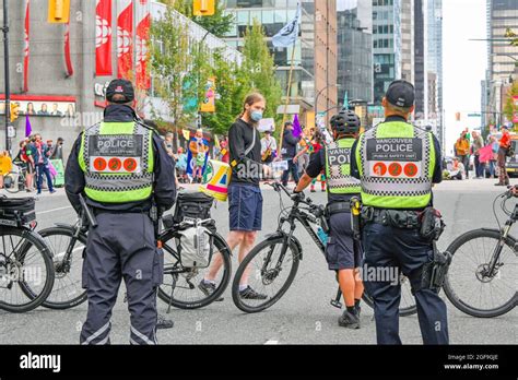 Police Blockade To Prevent Extinction Rebellion Protesters From