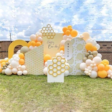 Pin By Hr Events Planner On Birthday S In Bee Themed Birthday