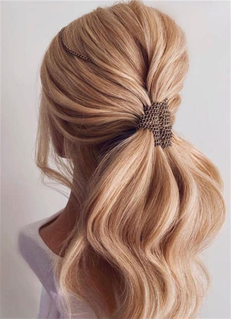 26 Cool Ponytail Hairstyle Design For Medium Length Hair