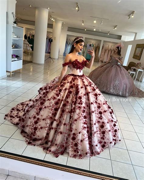 Pin By Isabel Draiman On Xv Rojo Vino Quinceanera Dresses Quince