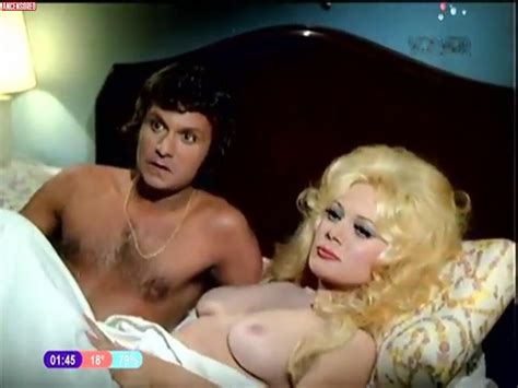 Naked Mim Pons In Crimen En El Hotel Alojamiento