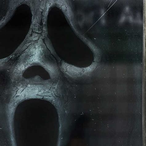 The Naked Gun Aonde é que para a Polícia Trailer Metropolis