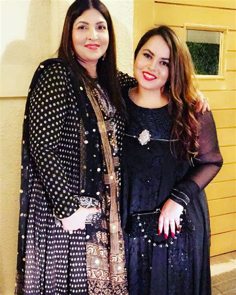 Actress Shagufta Ijaz With Her Daughters Latest Pictures Reviewit Pk