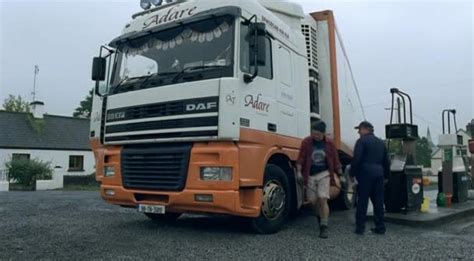 IMCDb Org 1998 DAF 95 XF Space Cab FT In Garage 2007