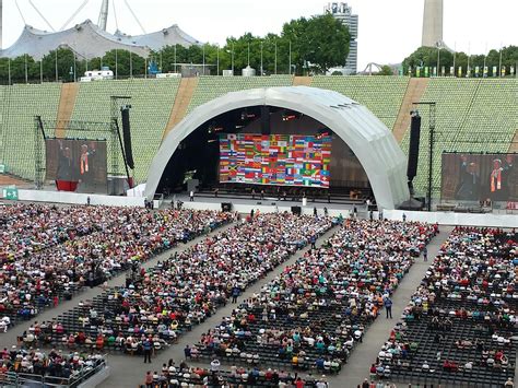 Unterwegs auf dem IKT 2014 Eröffnungsfeier im Olympiastadion