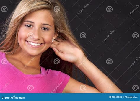 Gelukkige Jonge Blonde Tiener Stock Afbeelding Image Of Haar Wijfje 20540903