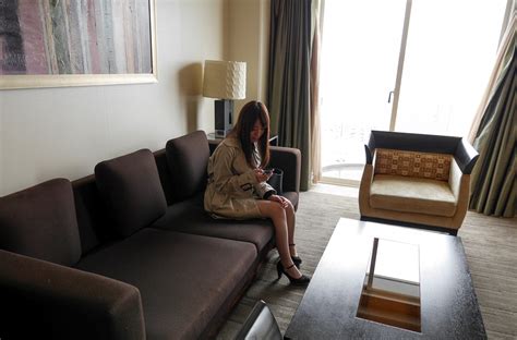 Jav Photos Free 七瀬ひとみ Hitomi Nanase Slve Grab Foxporns HD Porn Pics Gallery