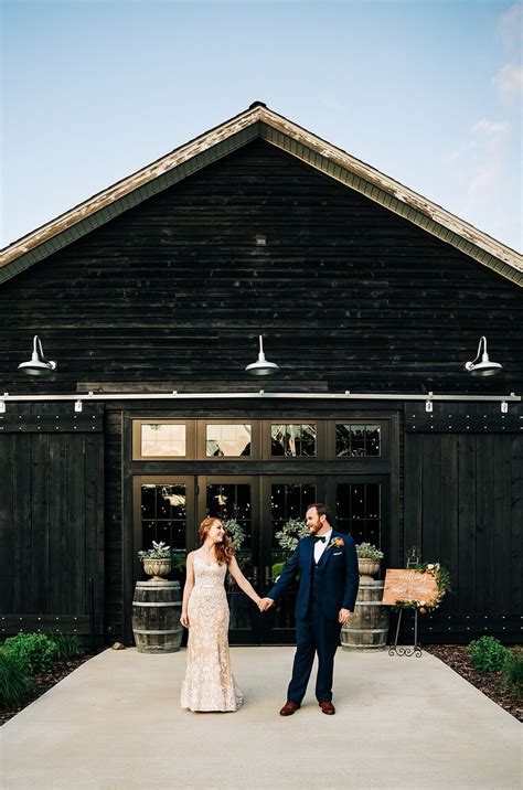 Black Barn Wedding — Rachel Skye Photo