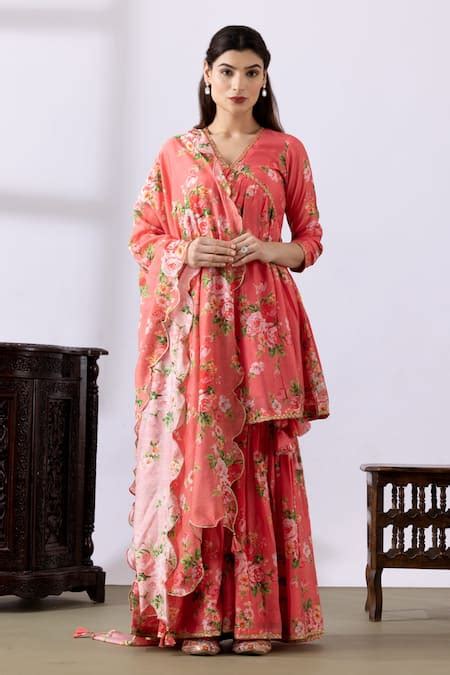 Buy Pink Chanderi Printed Floral V Neck Gathered Kurta Gharara Set For