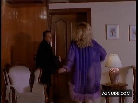 A OSCURAS ME DA RISA NUDE SCENES AZNude