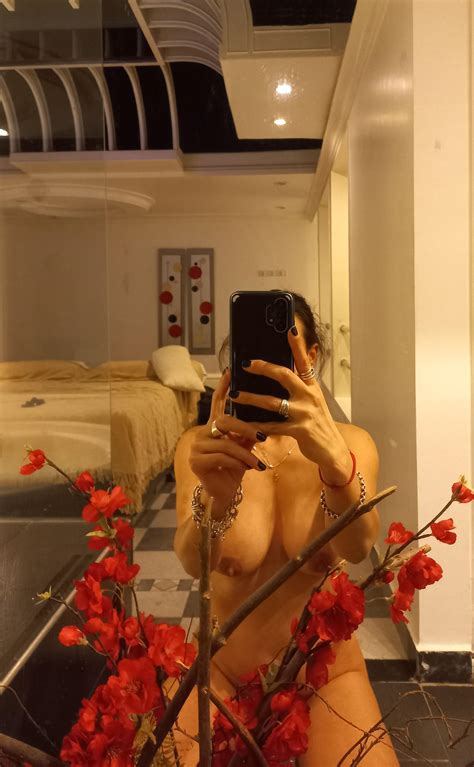 Do You Love My Red Flowers I Love To Be A Mi Mature Milf Porn Hot Sex Photos
