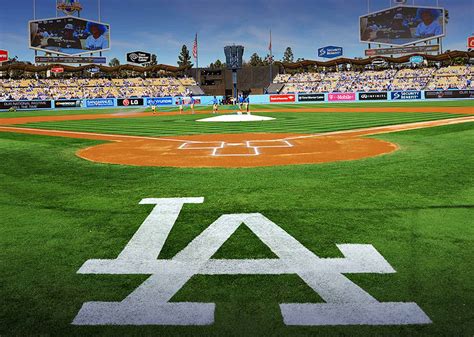 Charitybuzz: 4 MVP Field Level Seats to a 2022 LA Dodgers Home Game