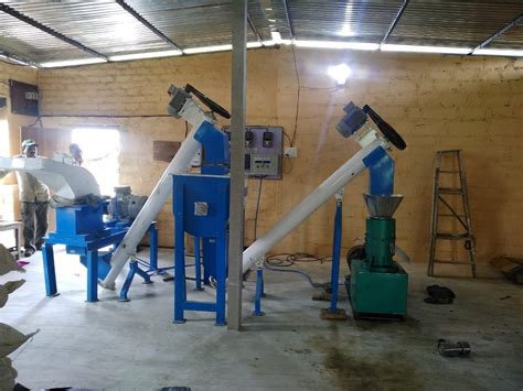 300 Kg Hr Automatic Cattle Feed Plant At Rs 390000 Cattle Feed