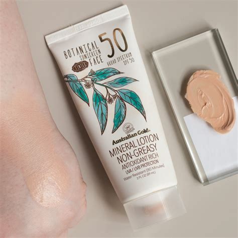 Australian Gold Botanical Sunscreen Tinted Face Mineral Lotion Spf