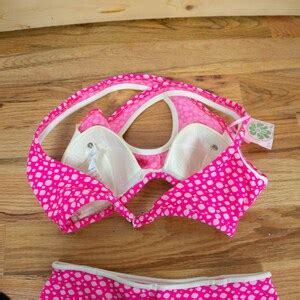 Pink Hipster Bikini Vintage 1960s 60s 1970s 70s Snap Cup Padding Criss