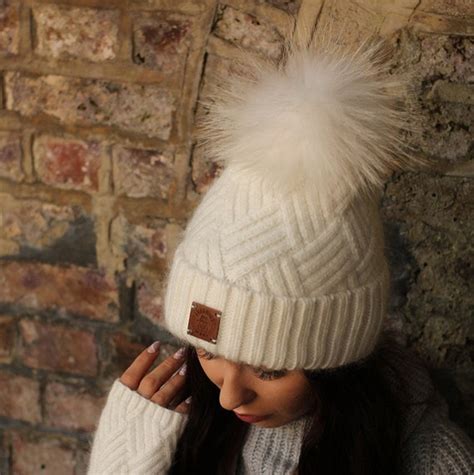 White Winter Hat Womens Deals | bellvalefarms.com