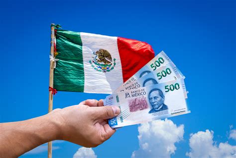 México lidera el aumento del salario mínimo en la OCDE desde finales de