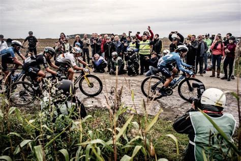 Paris Roubaix le Tour de France Zwift promeut à fond le cyclisme